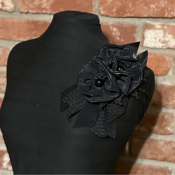 SOLD Custom Made Flower Pins - Picture 8 of 8